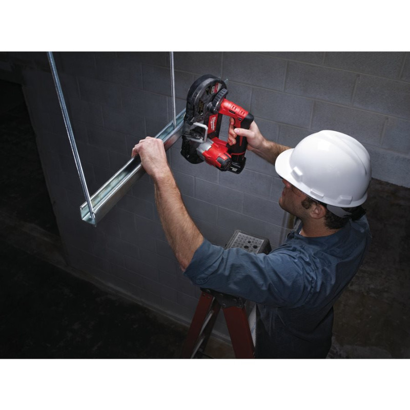 Аккумуляторная ленточная пила MILWAUKEE M12 BS-402C MILWAUKEE
