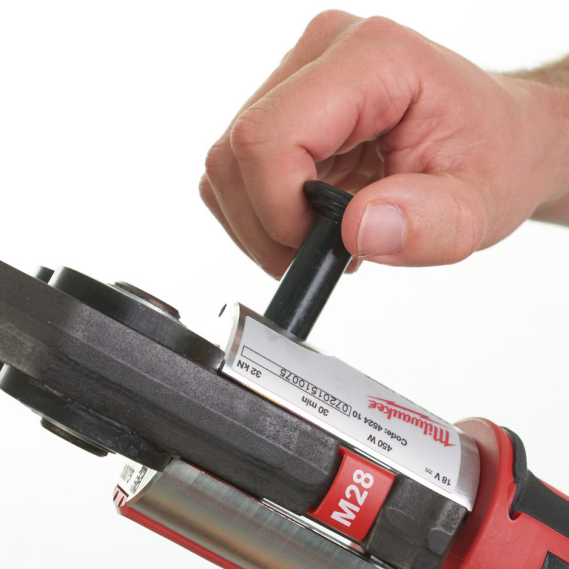 Обжимник гідравлійчний акумуляторний для труб MILWAUKEE M18 BLHPT-202C (+ заряд.пристрій, 2 акум.X M18 B2 (2Аг)
