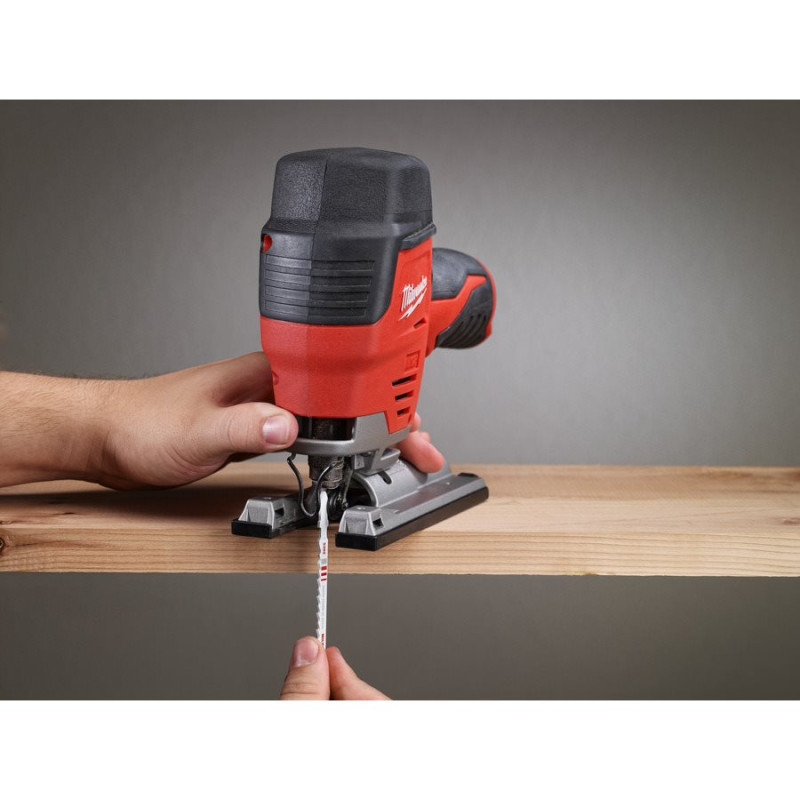 Акумуляторний лобзік MILWAUKEE M12 JS-402B (Li-Ion 4Ач) 4933441700