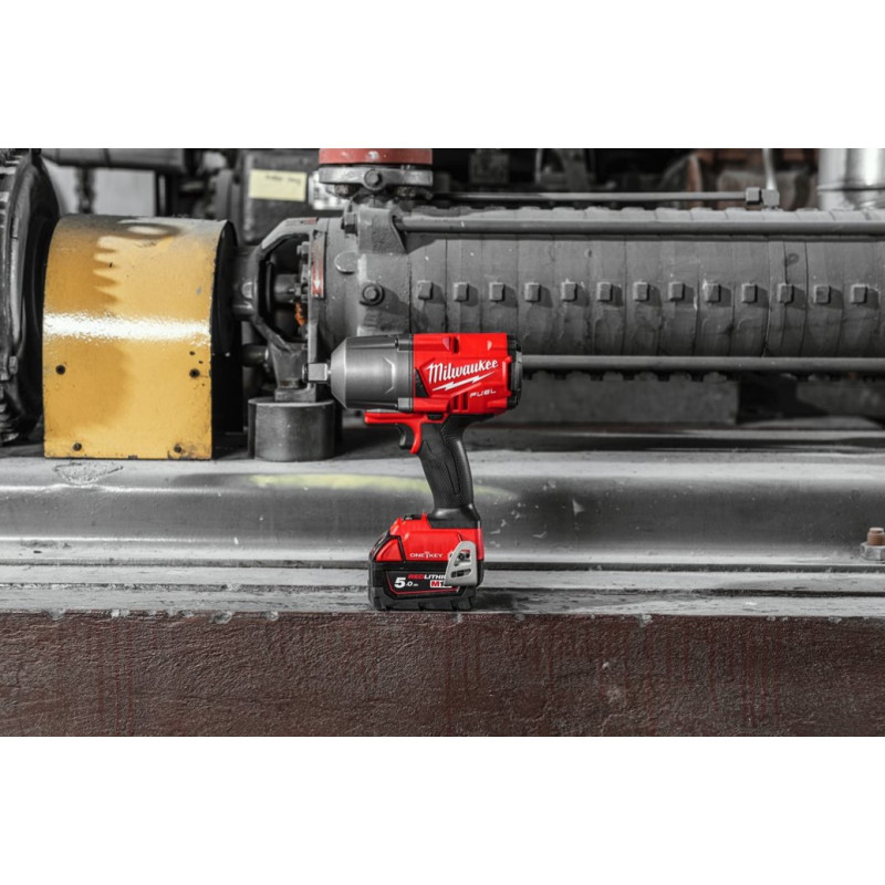 Гайкокрут високомоментний MILWAUKEE 3/4 дюйма(2034Нм) M18 FUEL ONEFHIWF34-502X ONE-KEY (+ заряд.прис, 2 акум.X 5Аг, HD кейс)