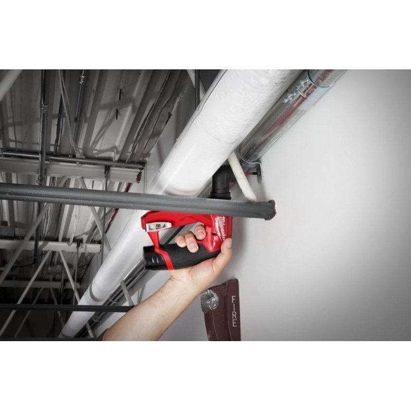 Дриль-шурупокрут акумуляторний MILWAUKEE, M12 FDDXKIT-202X, 34 Нм (+ зар.пр., 2 акум. Х2Аг, 4 насад., HD кейс)