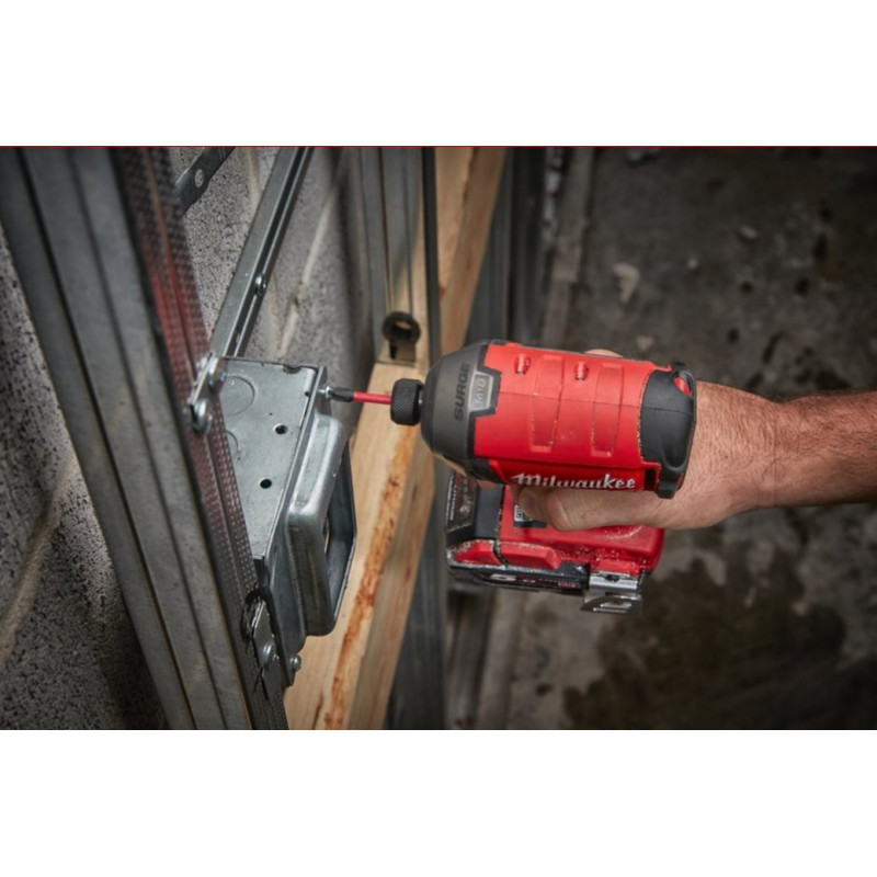 Винтоверт акумуляторний гідравлічний 1/4'' HEX MILWAUKEE, M18 FUEL FQID-502X, 50Нм (+ заряд. устройство, 2 аккум.Х 5Ач, кейс)