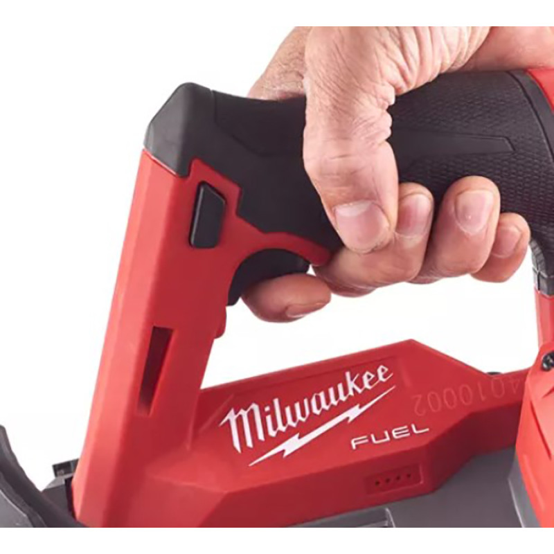 Субкомпактна стрічкова пилка MILWAUKEE M12 FUEL FBS64-402C 64мм MILWAUKEE