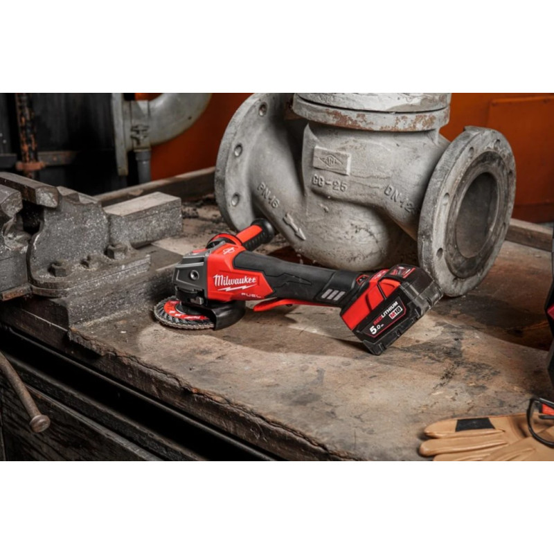 Шліфмашина кутова акумуляторна MILWAUKEE, M18 ONEFSAG125XPDB-502X, Ø125мм (+зар.пр.,2ак.Х 5Аг,HDкейс)