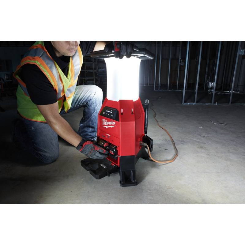 Фонарь MILWAUKEE TRUEVIEW™ M18 ONESLDP-0 ONE-KEY светодиодный 4933459160