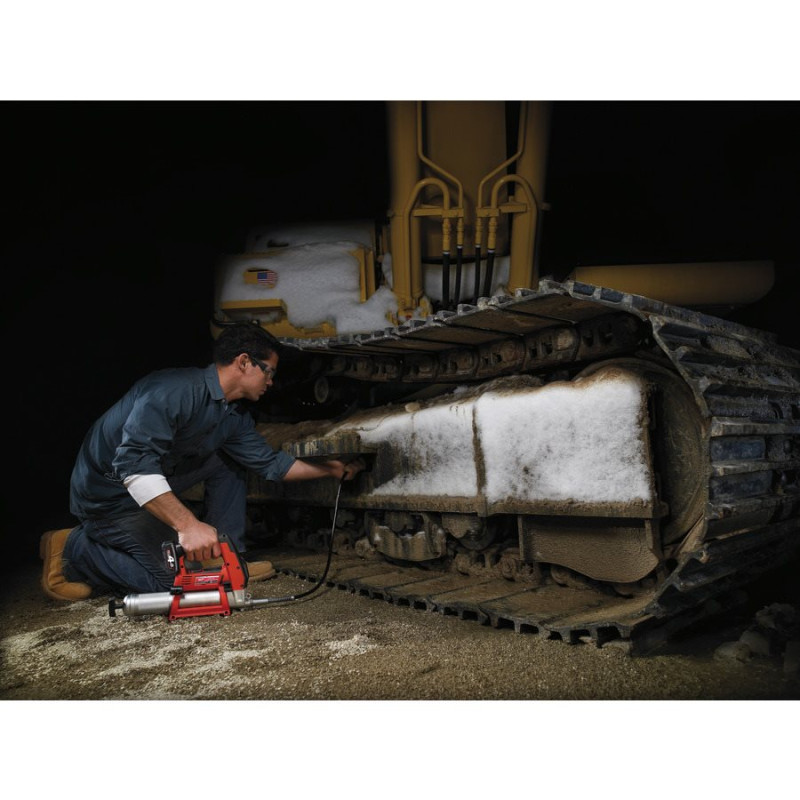 Шприц для змащування акумуляторний MILWAUKEE, M12 GG-401B (зарядний пристрій, 1 акумулятор М12 В4 4Ач, алюмінієва туба, сумка)