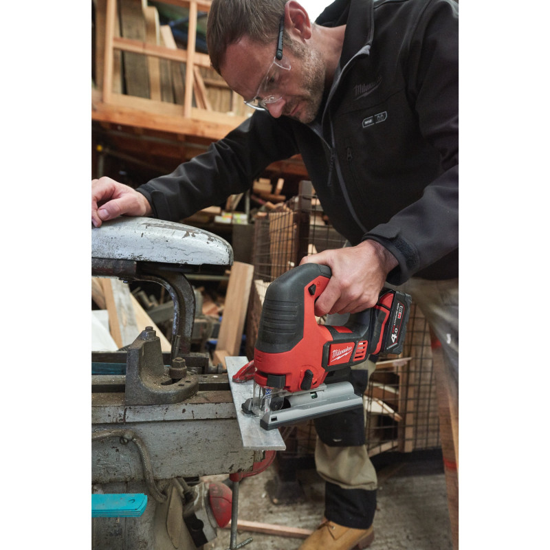 Аккумуляторный лобзик MILWAUKEE M18 BJS-402C 4933451389