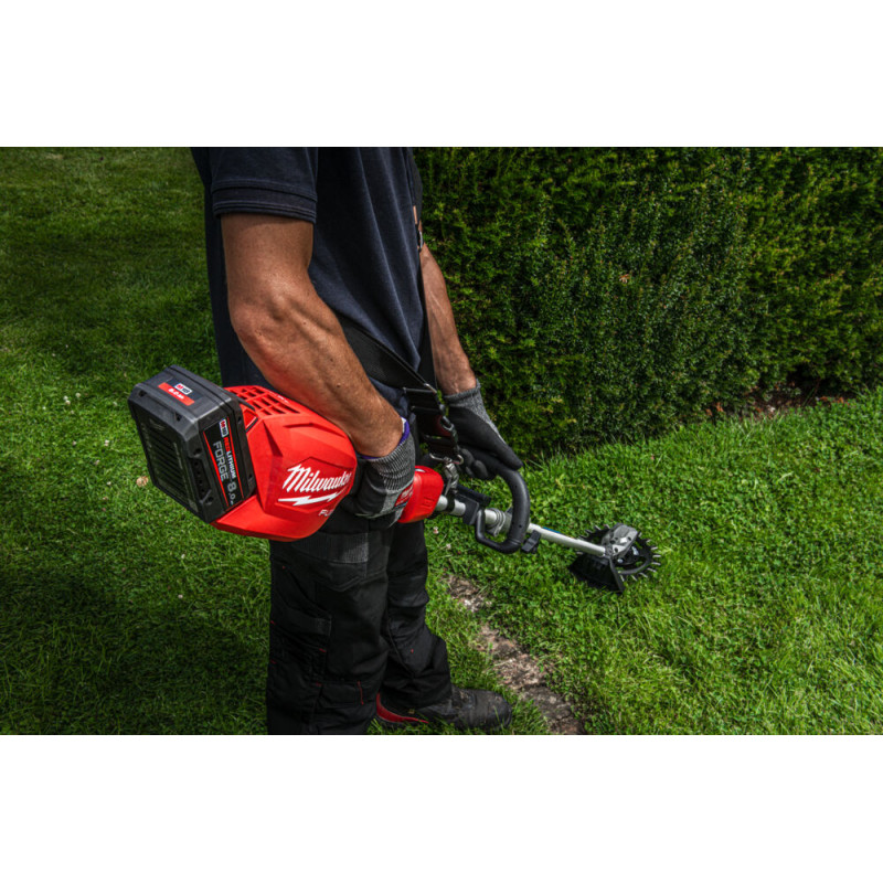 Багатофункціональний акумуляторний інструмент (база) MILWAUKEE,  M18 FOPH2-802 (зарядний пристрій, 2 акум. Х 8Аг)