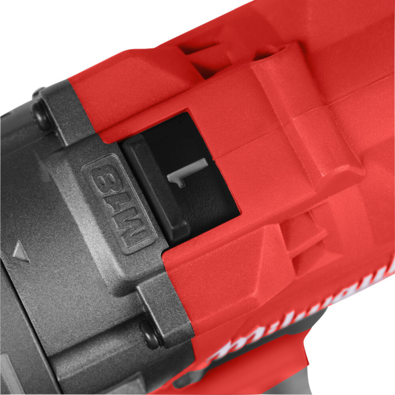 Дриль-шуруповерт акумуляторний MILWAUKEE, M18 FDD3-402C, 158Нм (+ зарядний пристрій, 2 акумулятори Х 4Ач, кейс)