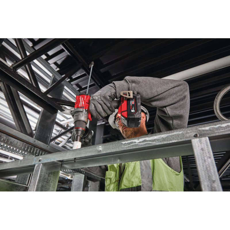 Дриль-шуруповерт акумуляторний MILWAUKEE, M18 FDD3-402C, 158Нм (+ зарядний пристрій, 2 акумулятори Х 4Ач, кейс)